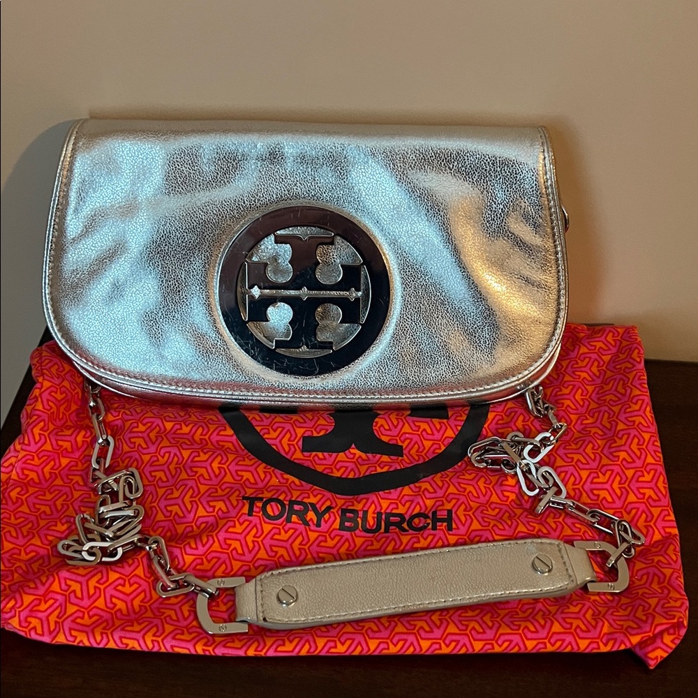 Tory Burch Metallic Silver Wristlet